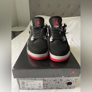 Jordan 4 breds size 6.5 in women’s